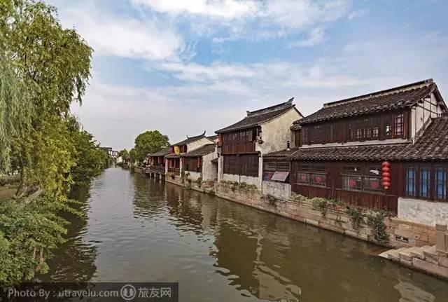 我跟他认识两年，他大我5岁。在一起两个月，他说要跟我结婚，而且都见过家长。有一次他问我我喜欢他什么